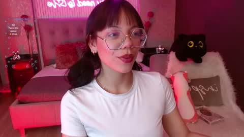 JADE online show from February 12, 8:56 pm