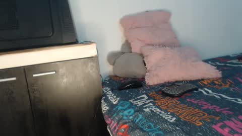 Snapshot of jade_watson19 chatting on October 20, 11:21 pm Jade Watson online show from October 20, 11:21 pm
