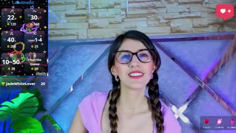 jade white  online show from March 31, 2:39 pm