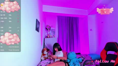 Jade Benett online show from April 1, 4:46 am