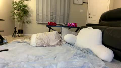 sexyeyes neverlie  online show from January 12, 12:01 pm