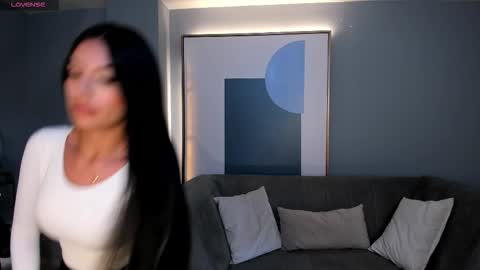 JADE EVANS online show from December 20, 8:05 pm