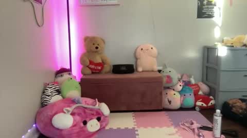 jadeisabelxo online show from October 20, 2:00 pm