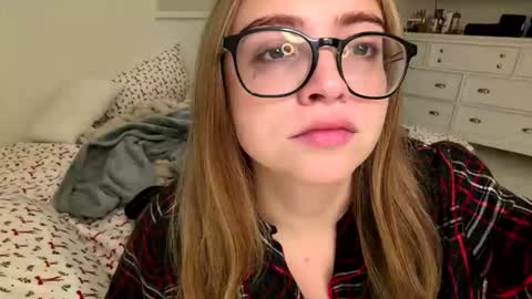 jademonroe0522 online show from December 22, 10:11 am