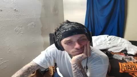 showingitoff online show from January 19, 2:54 am