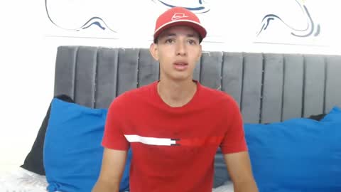 Hi guys im new 3 online show from March 8, 1:36 pm