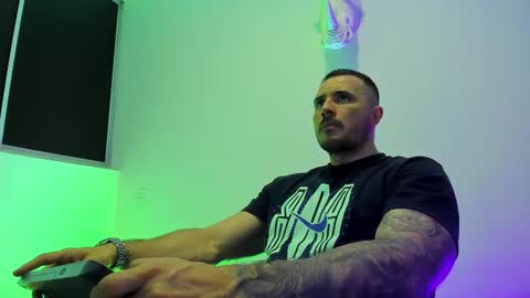 jakestone_1 online show from March 23, 8:25 pm