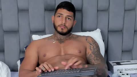 my name is sebas If you come here dont hesitate to say hello Im a guy who really likes having conversations and having hot online show from February 25, 3:42 am