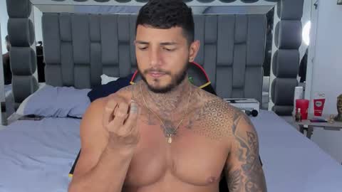 my name is sebas If you come here dont hesitate to say hello Im a guy who really likes having conversations and having hot online show from February 27, 1:52 am