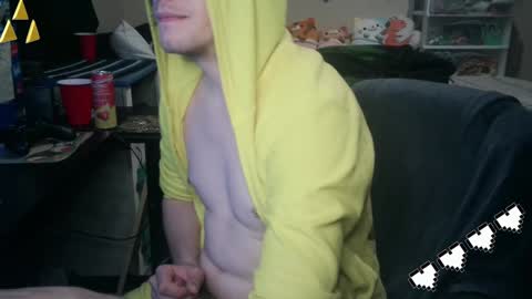 Snapshot of jakieepoo212 chatting on January 6, 12:02 pm Jakieepoo212 online show from January 6, 12:02 pm