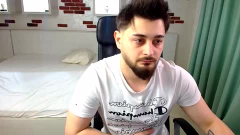 JalenPenn online show from April 2, 4:42 am