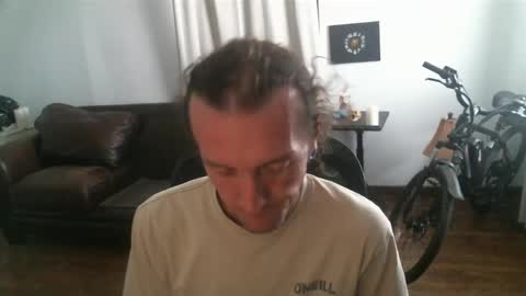 jambu32 online show from April 3, 11:22 pm