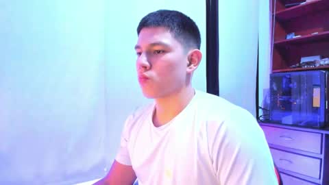 Snapshot of james_cr chatting on February 16, 4:09 am james_cr online show from February 16, 4:09 am