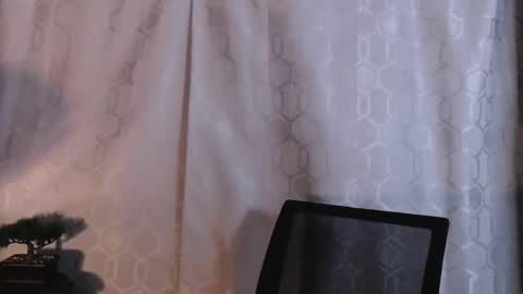 Snapshot of james_cr chatting on October 1, 4:00 am james_cr online show from October 1, 4:00 am