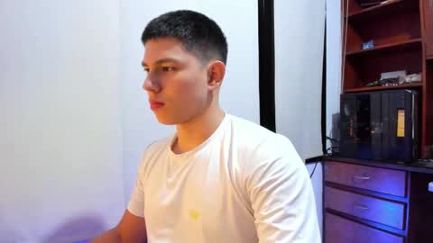 Snapshot of james_cr chatting on February 16, 8:54 am james_cr online show from February 16, 8:54 am