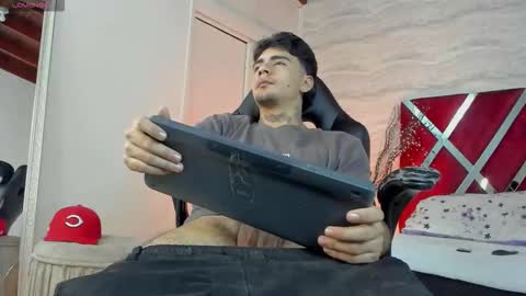 jamesdekker online show from October 22, 10:11 pm