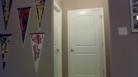 jamesmckendree online show from December 1, 12:36 pm