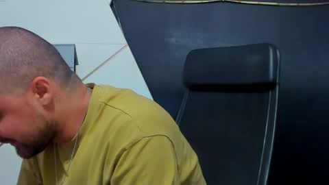 JamesMyers online show from April 16, 5:51 am