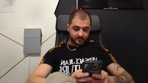 JamesMyers online show from November 28, 4:53 am