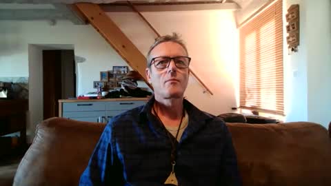 Snapshot of jamesperry38r chatting on October 30, 2:39 pm James online show from October 30, 2:39 pm