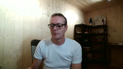 Snapshot of jamesperry38r chatting on January 25, 2:25 pm James online show from January 25, 2:25 pm