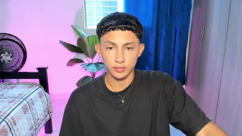 Snapshot of jamess_blanco chatting on September 20, 7:39 pm jamess_blanco online show from September 20, 7:39 pm