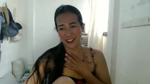 Snapshot of jamessie07 chatting on October 6, 3:57 am jamessie07 online show from October 6, 3:57 am