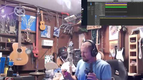 Snapshot of jameswebbscope chatting on October 22, 6:38 am Jameswebbscope online show from October 22, 6:38 am