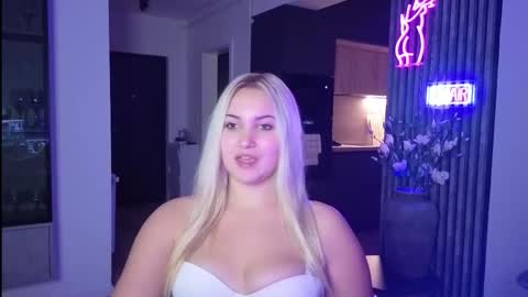 Jane online show from October 17, 7:29 pm