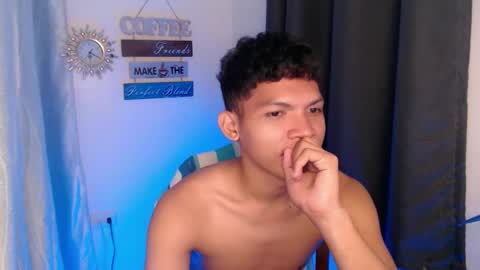 janlloyd04 online show from November 4, 7:15 pm