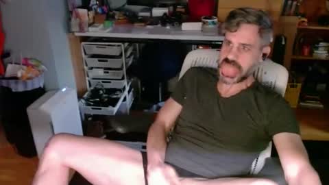 jareth_returns online show from November 28, 12:45 pm