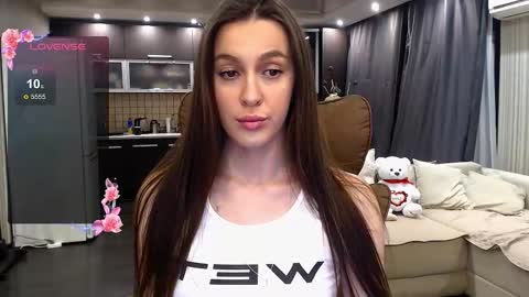 Jasmine online show from March 26, 8:03 pm