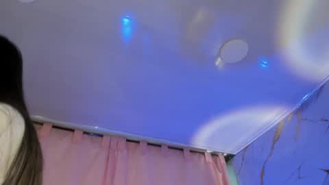 Jas online show from February 21, 3:43 pm