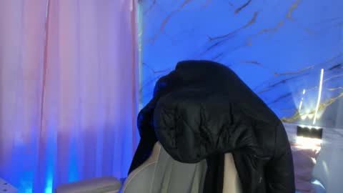 Jas online show from March 4, 3:04 pm