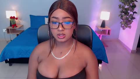 Instagram jasminecampbell1  online show from November 21, 8:51 pm