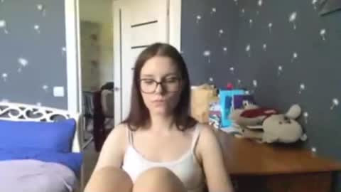 Lily 3 online show from July 20, 10:39 am