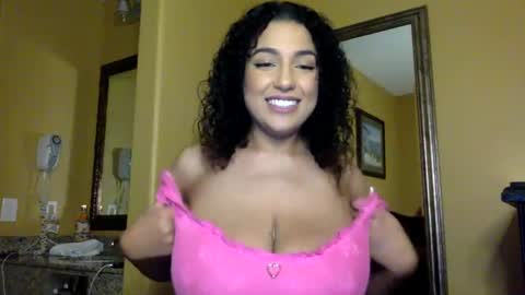 Jasmine Marie online show from January 22, 6:10 am