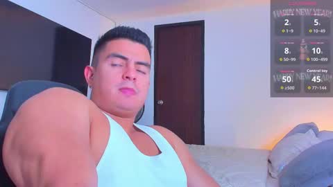 JBrooksXx online show from March 11, 6:33 pm