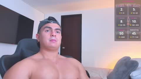 JBrooksXx online show from February 28, 7:51 pm