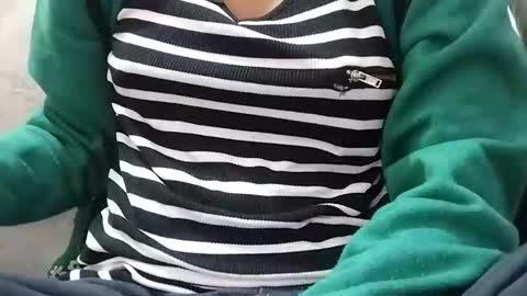 jasspreettt online show from November 14, 2:47 am