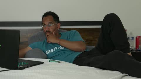  Jorge  online show from March 6, 10:31 pm