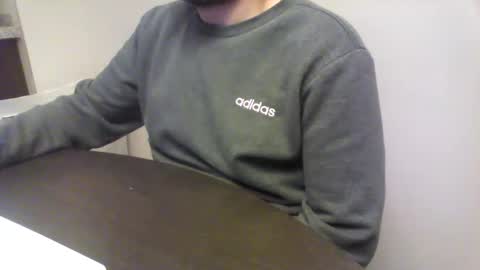 javi94valenciap online show from December 9, 6:25 pm