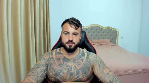  Javi  online show from November 6, 9:40 pm