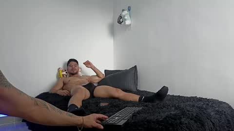 Javier online show from April 19, 9:50 pm