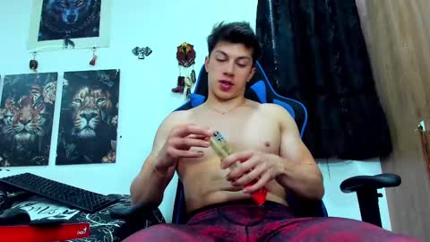 Javier online show from March 4, 9:11 pm