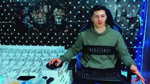Javier online show from June 5, 6:52 am