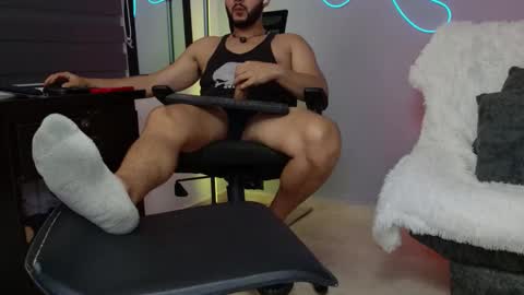 Jaxon online show from October 20, 3:22 am