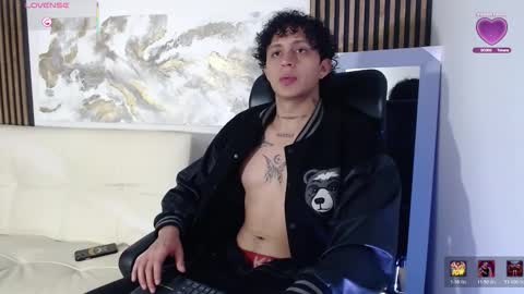 jay_taylor1_ online show from March 5, 3:37 am