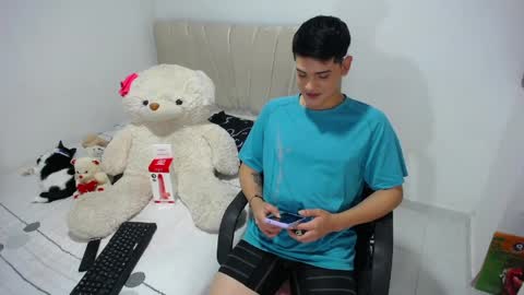 Jayder Steven online show from April 4, 8:27 pm