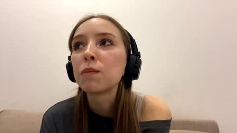 Isabella Rose online show from March 4, 2:58 pm